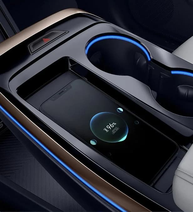 JETOUR X1 — утасгүй цэнэглэгч