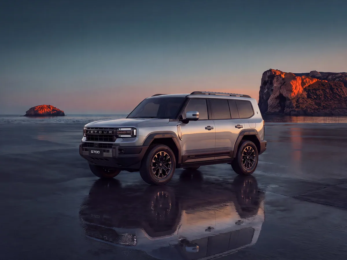JETOUR G700 — Мөнгөлөг